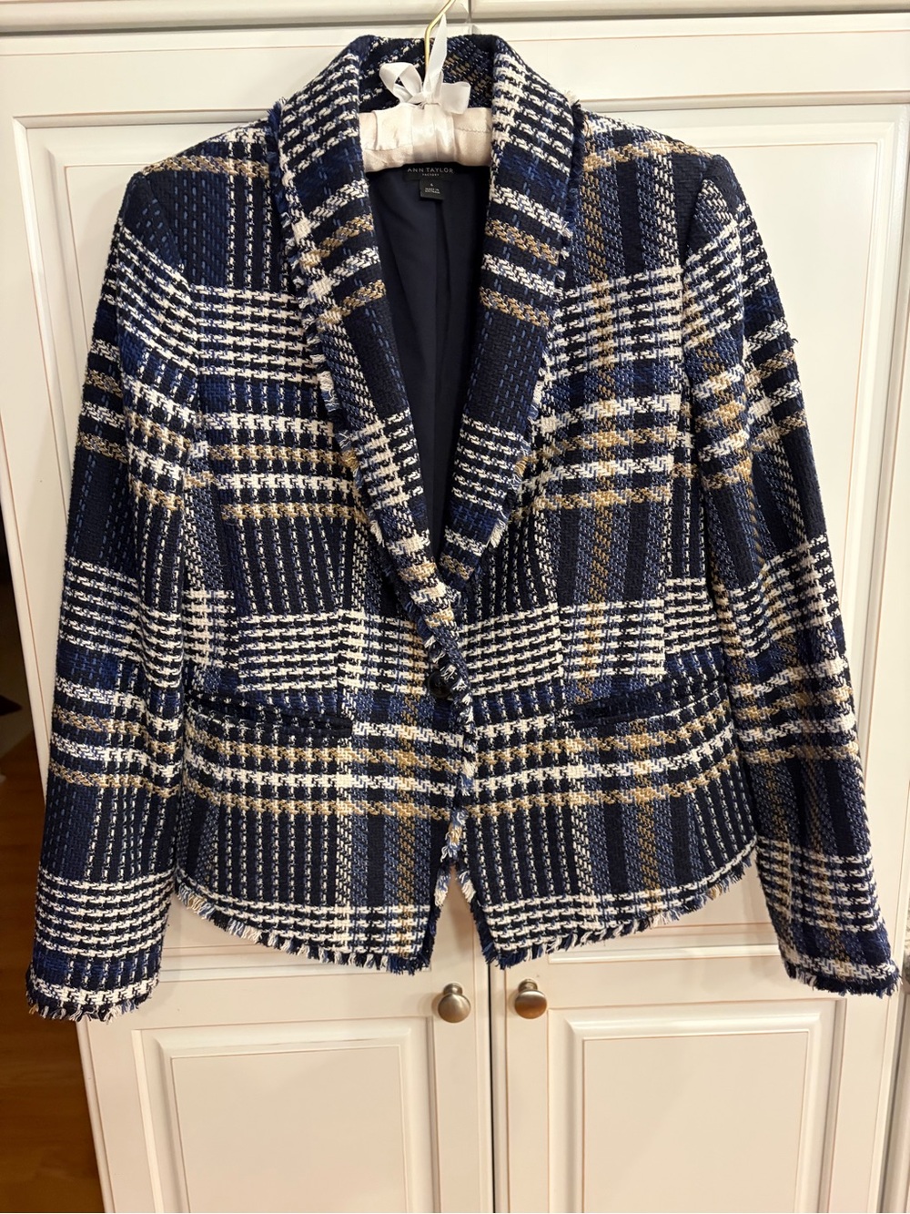 Ann Taylor Navy, Cream & Tan Plaid Tweed Blazer Jacket